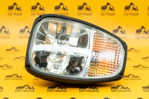 Фара передняя в сборе (Правая) JCB (OEM) 700/50195
