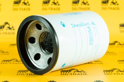 Масляный фильтр John Deere RE59754 (1)